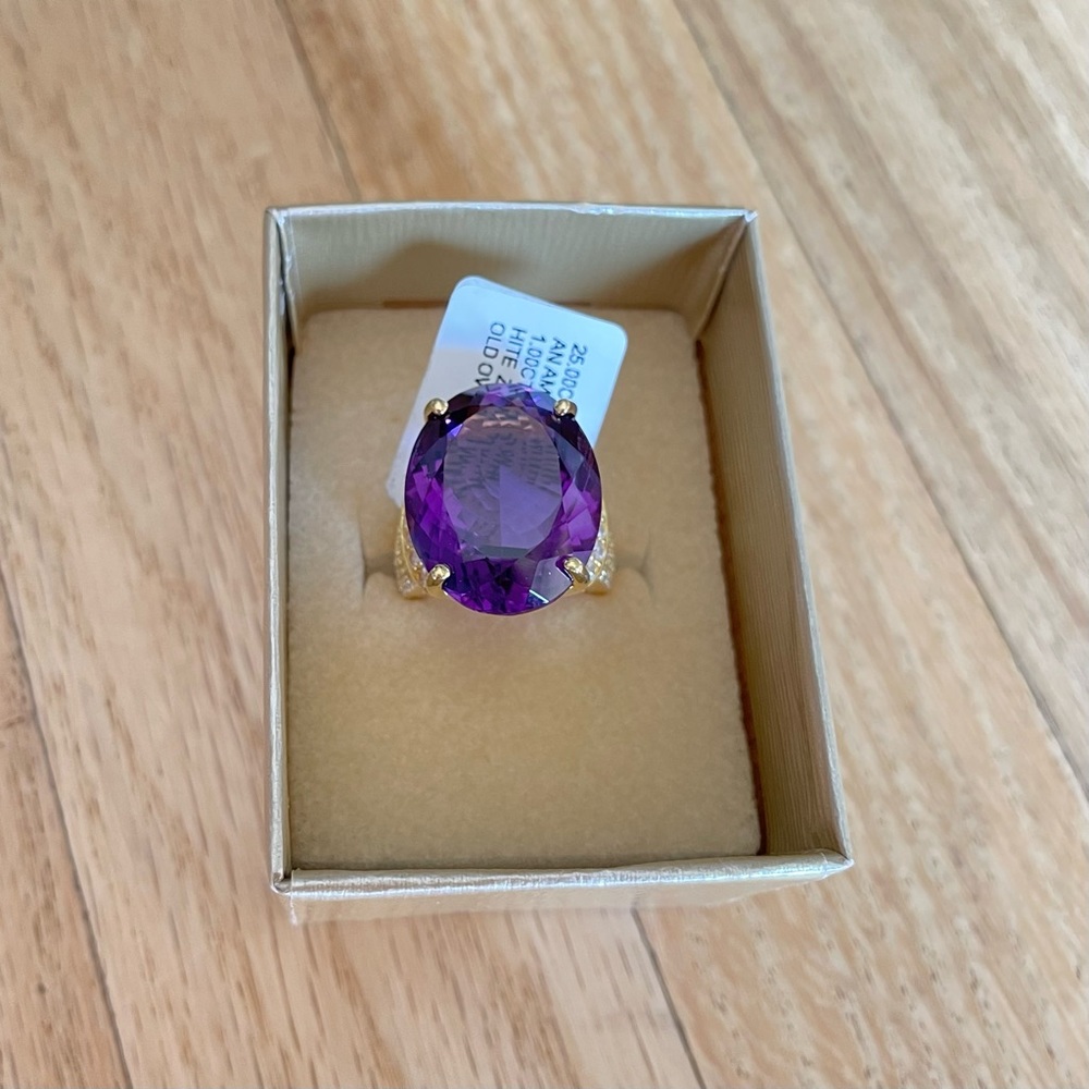 NWT Amethyst Ring